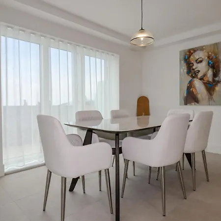13 Cliff Edge * Newquay (Cornwall)