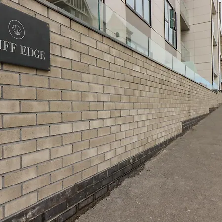13 Cliff Edge Holiday home